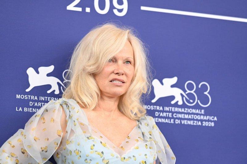 ve2026-08 Pamela Anderson