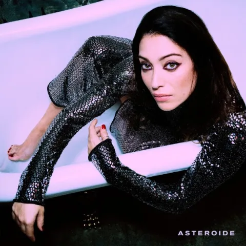 Valentina Parisse - Asteroide